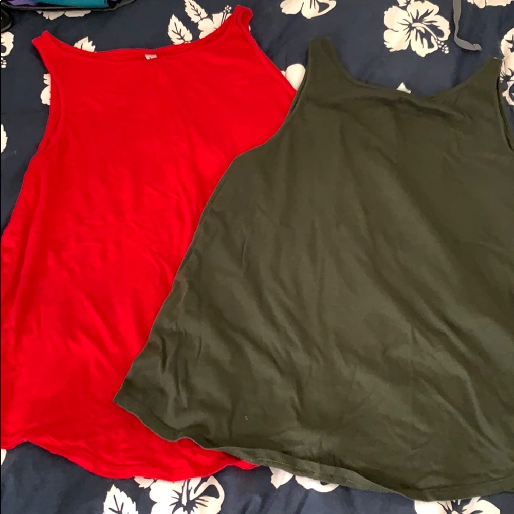 😎SOLD😎Under Armour heatgear tieback tank